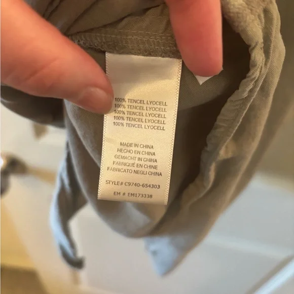 cloth & stone Sage Green Tie-Front Button Down Shirt - Boho, Spring, Summer - Picture 5 of 6